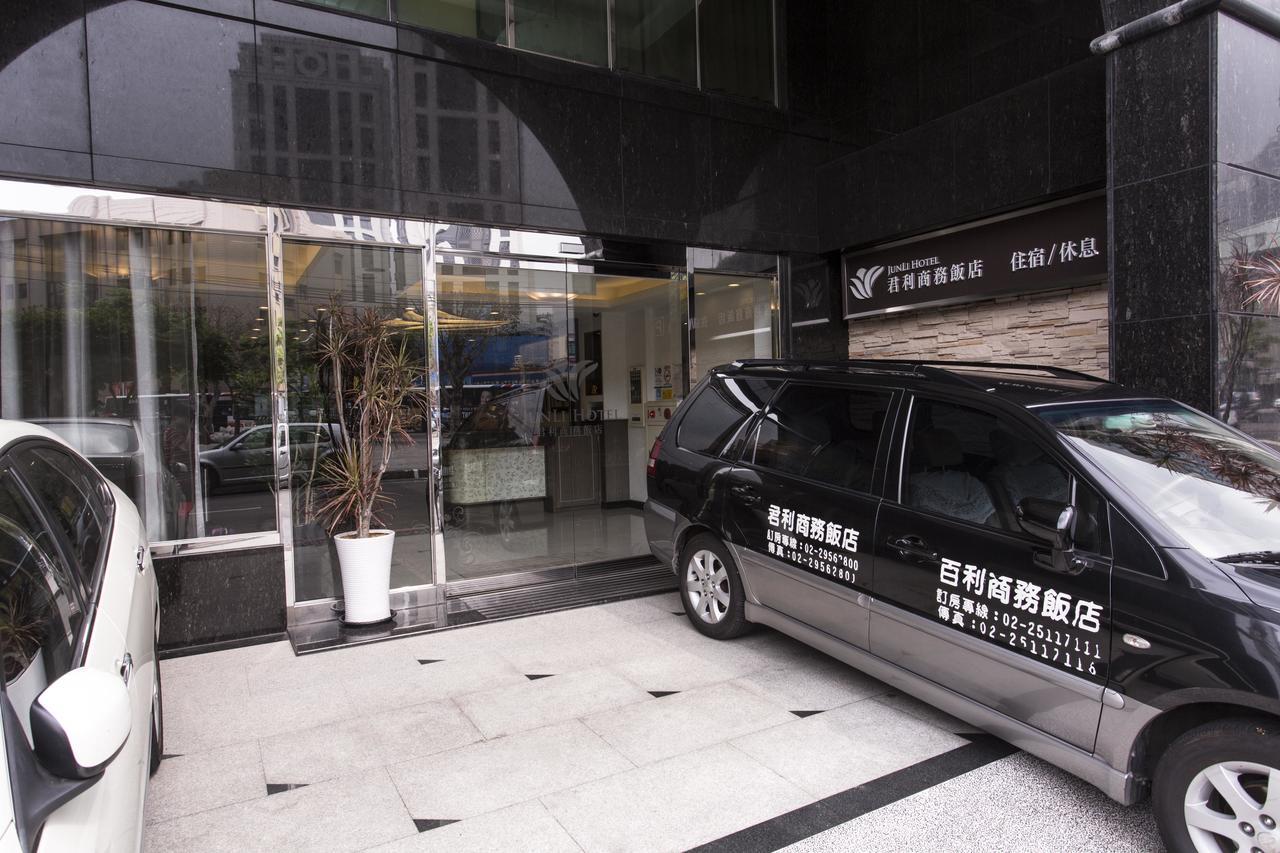 Banciao Junli Hotel מראה חיצוני תמונה