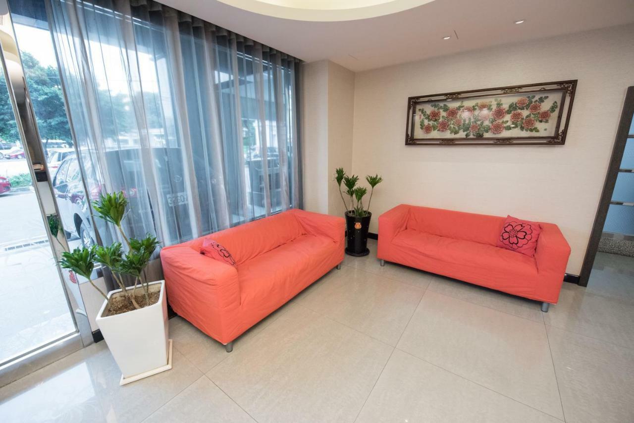 Banciao Junli Hotel מראה חיצוני תמונה
